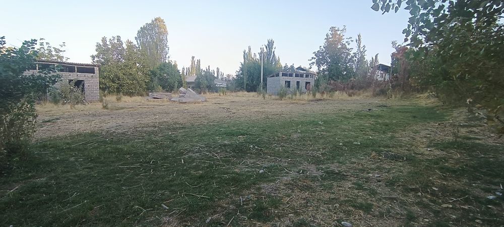 20 sotix yer sotiladi,Toshkent viloyati, Yuqorichirchiq tumani,Jambul