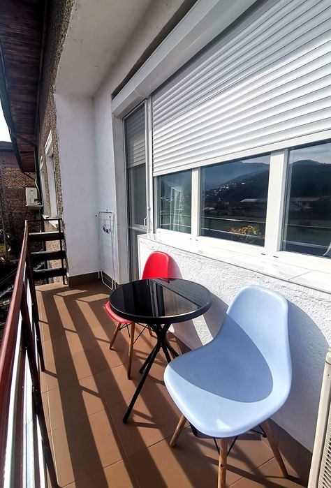 Отдавам под наем етаж от къща