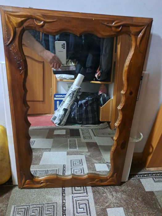 продам зеркало круглое и прямоугольное