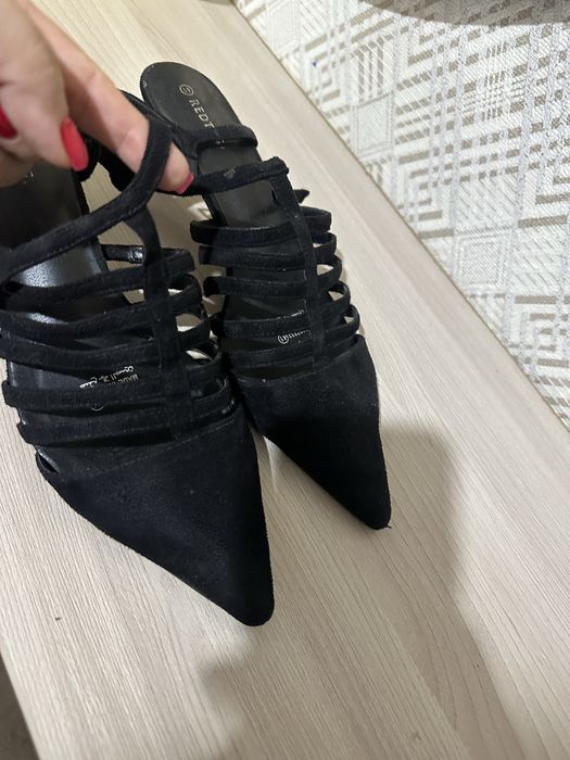 Стильная обувь на 40-41 размеры