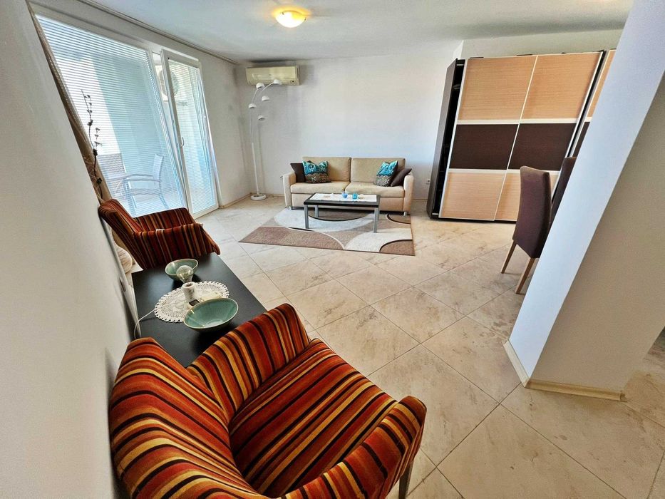 Продава се Тристаен апартамент в Свети Влас - 115 кв.м за 748 €/кв.м - Снимка #2