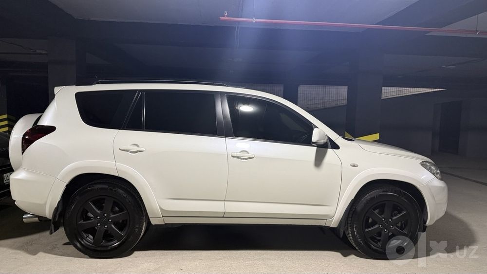 Продается Toyota RAV4 2008 Long