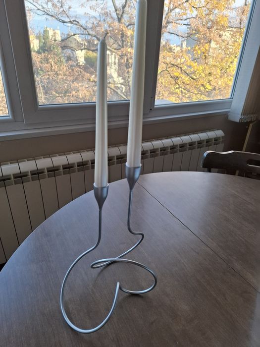 Елегантен свещник за вечерни свещи