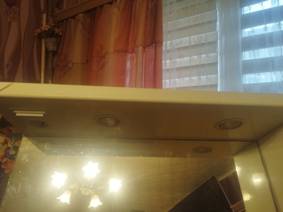 Мивка и шкаф за баня горен