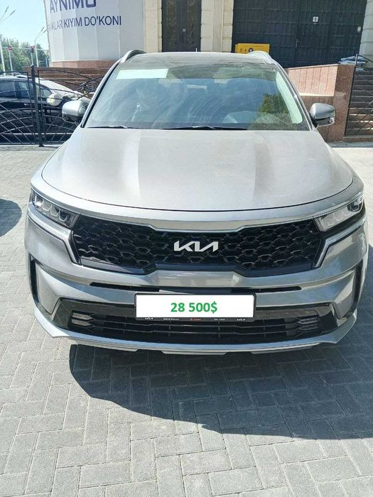 KIA Sorento 2.5л | 2023 | 45 000 км | 28 500 $
