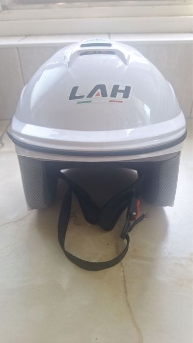 Kaska moped skuter uchun kaska