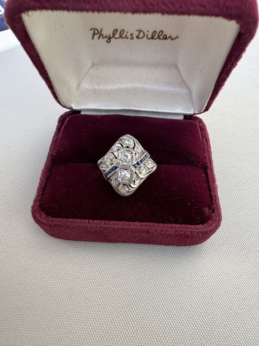 Inel din aur, diamante si safire