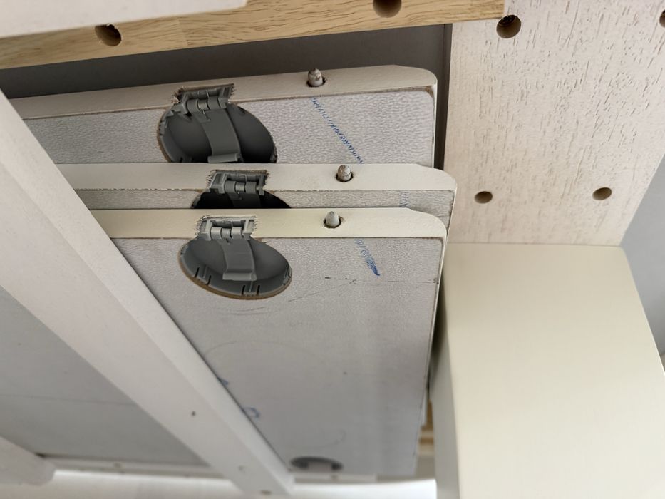 Стол для гостиной