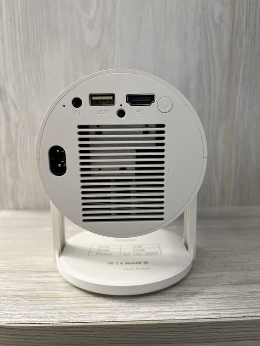 Продается домашний проектор