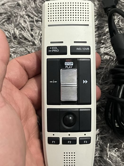 Reportofon profesional Philips LFH3210