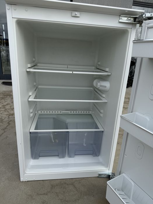 Малък хладилник за вграждане Neff - Bosch