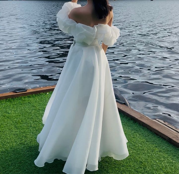 Продается белое платье