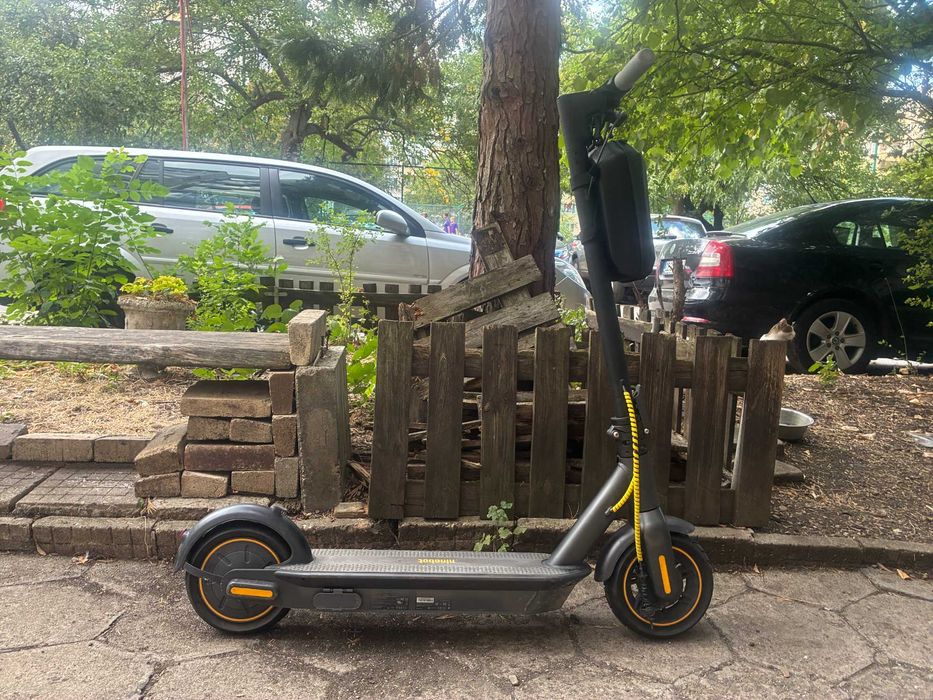 Електрическа тротинетка Ninebot by Segway KickScooter G30 MAX