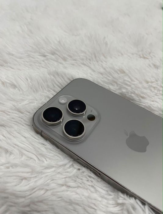 iPhone 16 pro серый