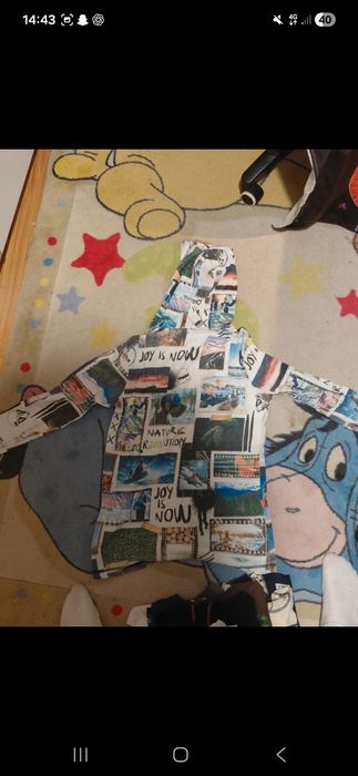 Hanorac desigual cu peisaje si gluga