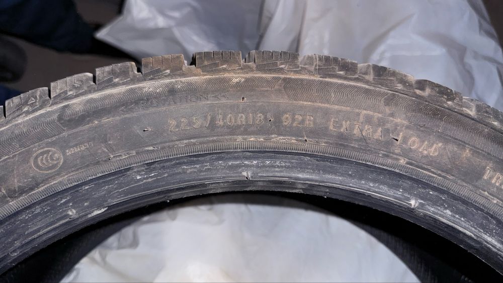 Продам комплект зимних колес