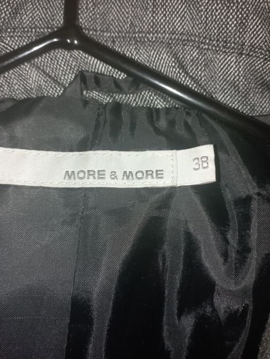 Женский серый пиджак More&More