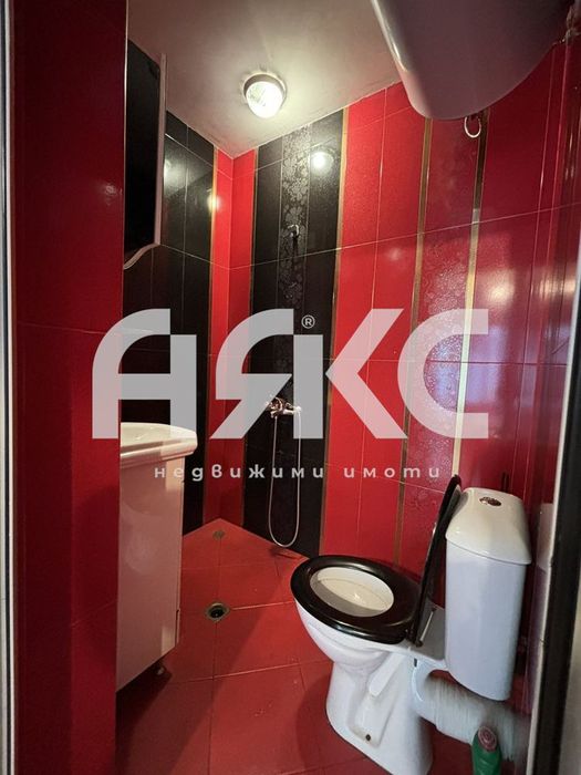 Дава се под наем Четиристаен апартамент в София, Красно село - 110 кв.м за 797.64 € - Снимка #10