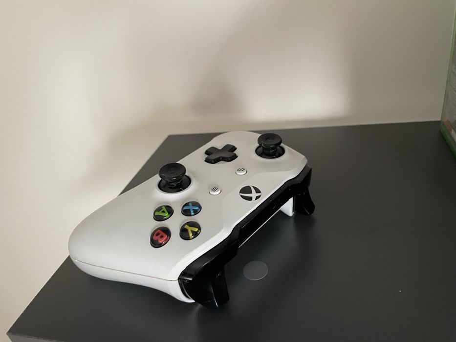 Vand Xbox one S 1 tb