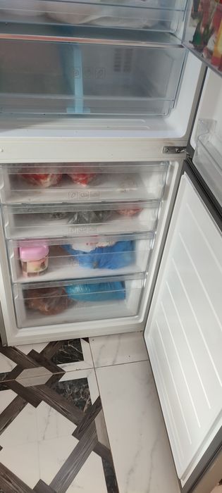 Холодильник срочно продам