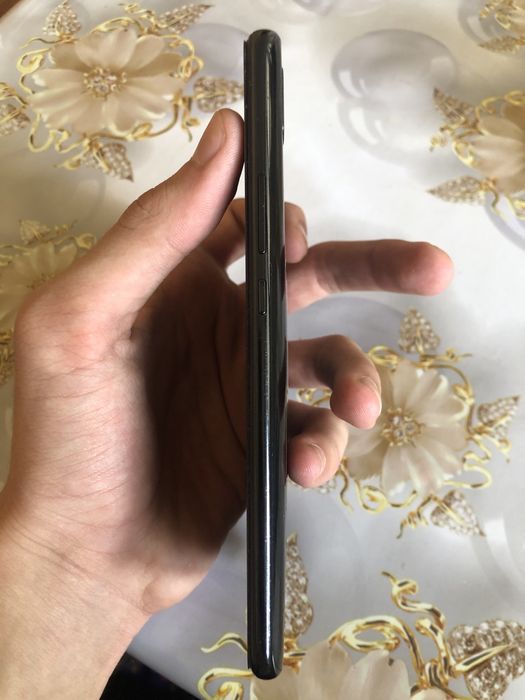 Телефон Хуавей пи смарт зед