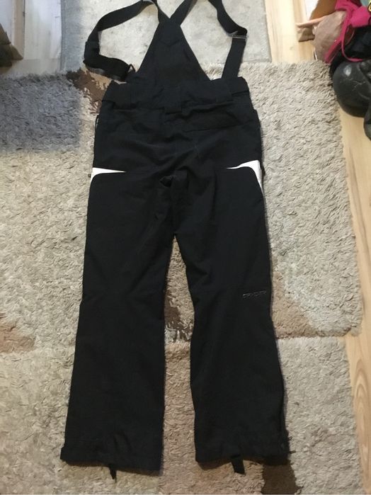 Pantaloni de schi snowboard mai multe pret intre99-500 ron
