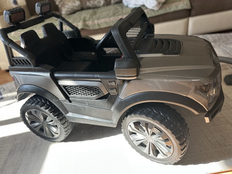 Электромобиль детский, машинка