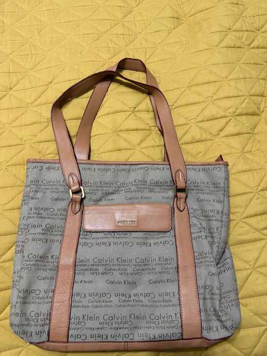 Calvin Klein дамска чанта