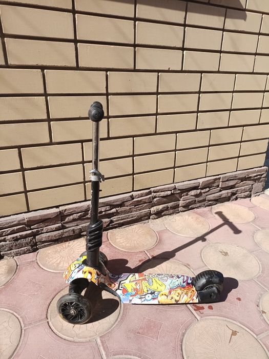 Продам детский самокат