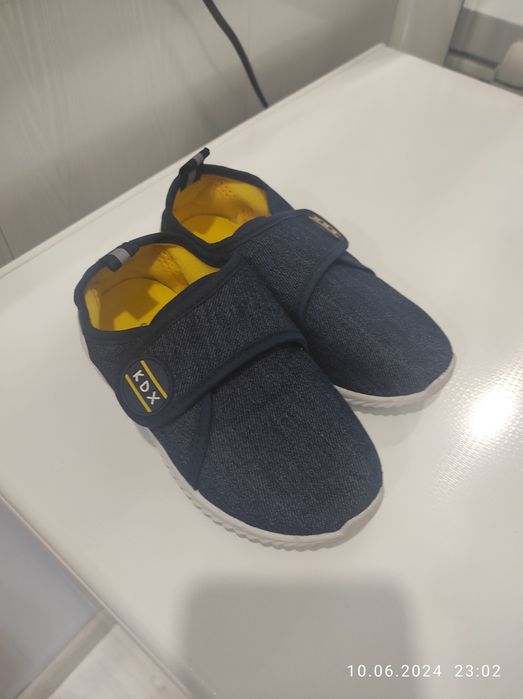 Продам детскую обувь на на мальчика