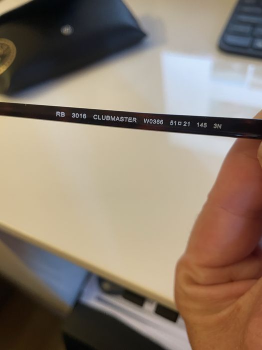 Ray ban purtati de cateva ori