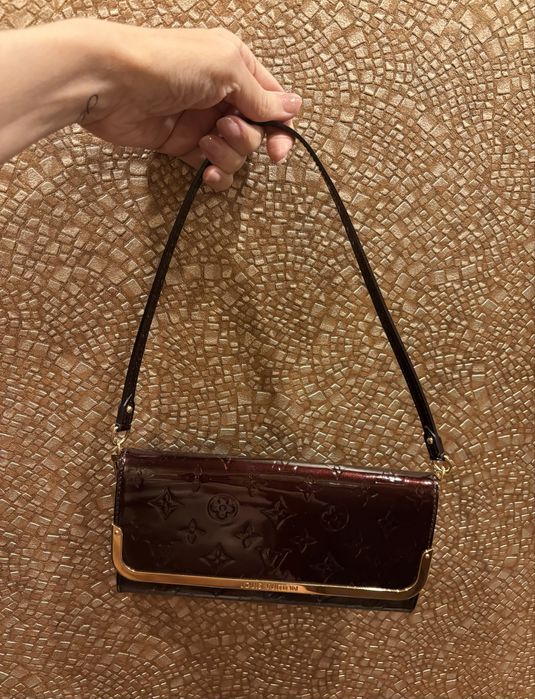 Продам клатч Louis Vuitton  Rossmore MM
