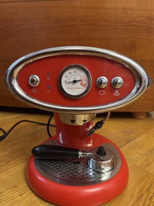 Кофемашина FrancisFrancis! X1 (illy), рожковая, Италия