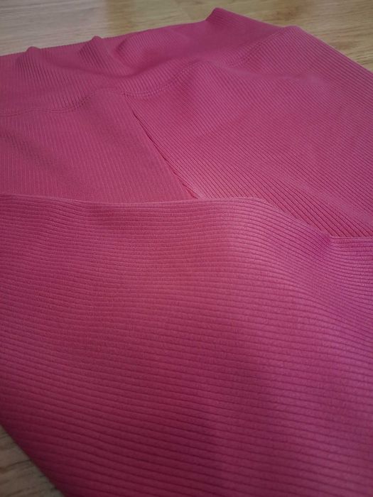 Къс, розов летен клин