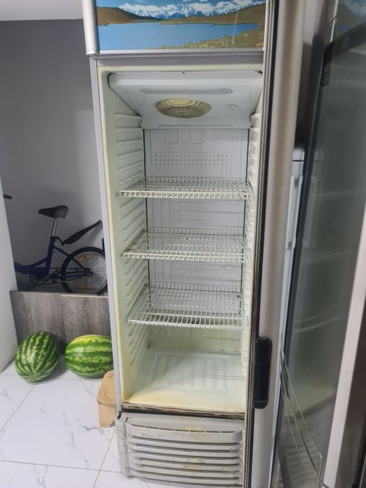 Продам холодильник