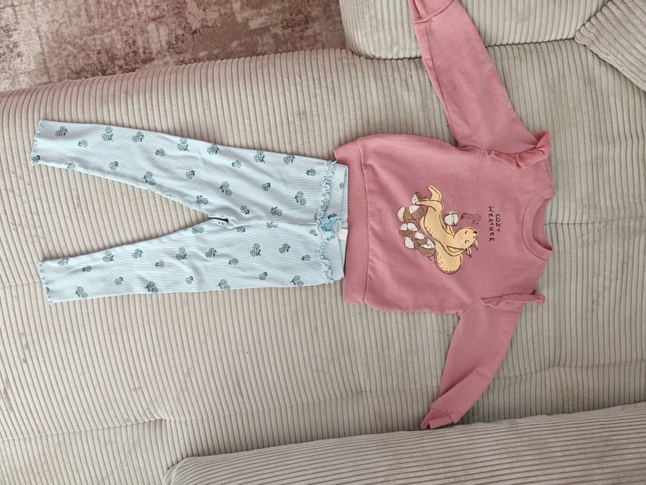 Дрехи за момиче на 4 г