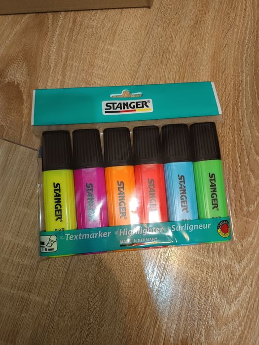 Vând cutie cu 54 markere Stanger