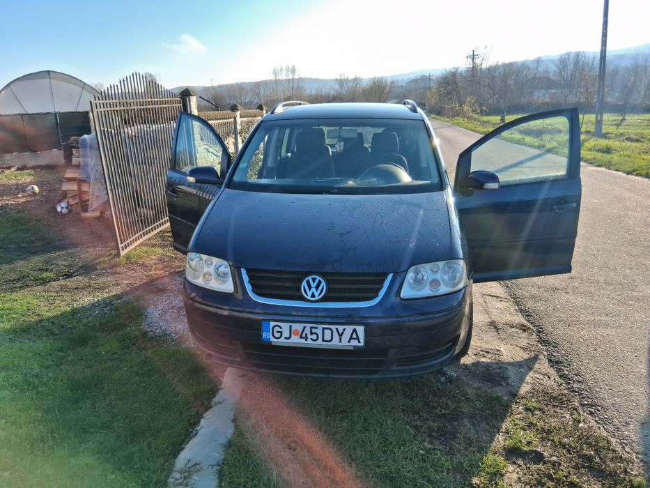 Vând touran 1.9 tdi