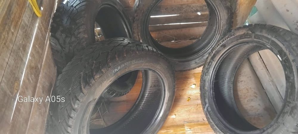 Автошины зимние..