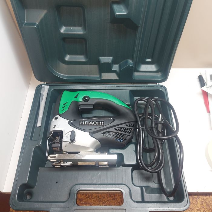 Електрически прободен трион(зеге) Hitachi / Hikoki 705W CJ90VST Eco