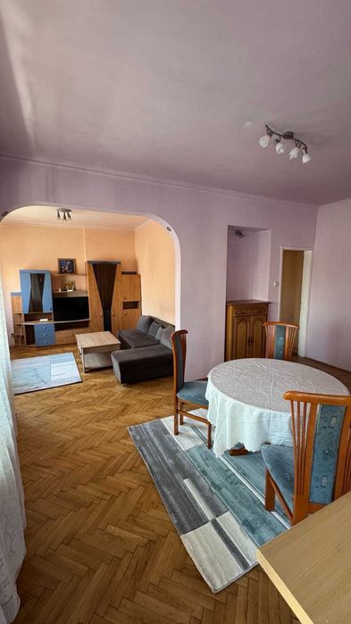 Дава се под наем Тристаен апартамент в София, Център - 110 кв.м за 700 € - Снимка #1