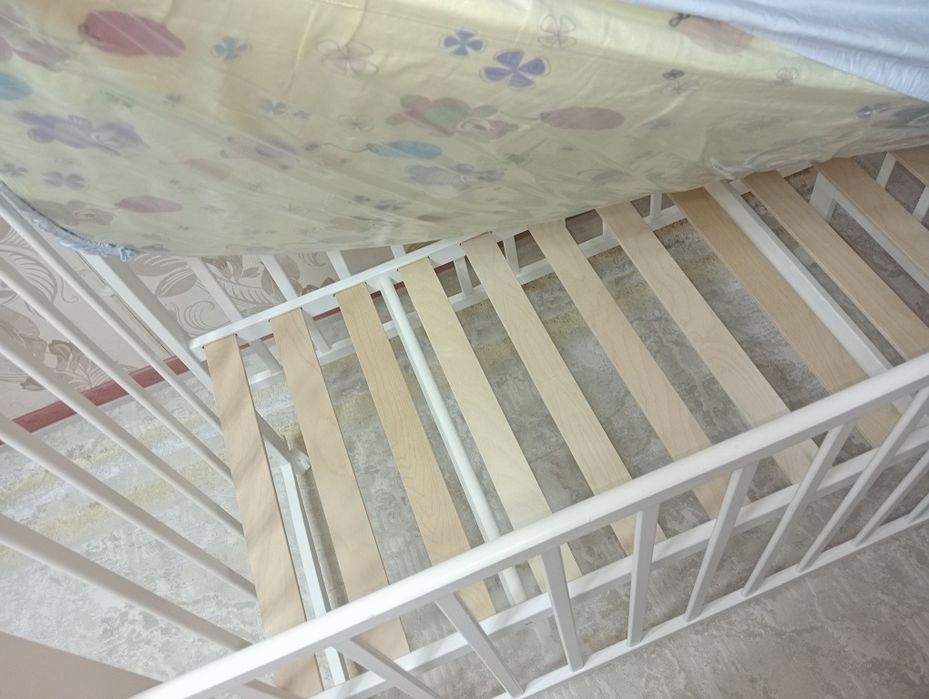 Детский кровать новый