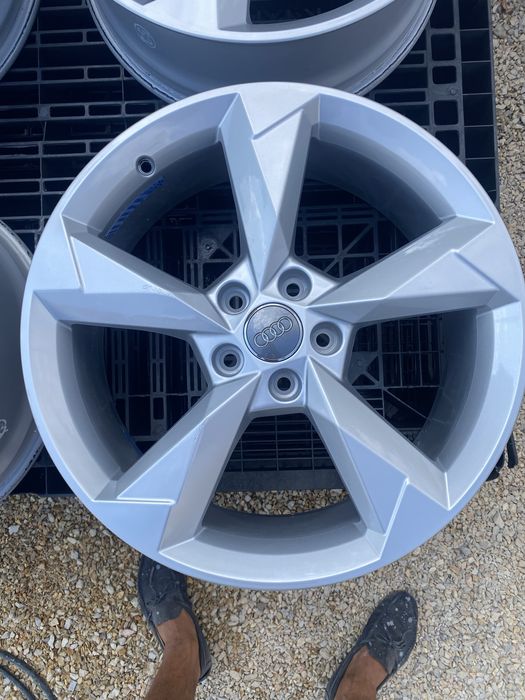 19 цола 5 х 112 мм Ауди , Audi Q 3 , Q 2