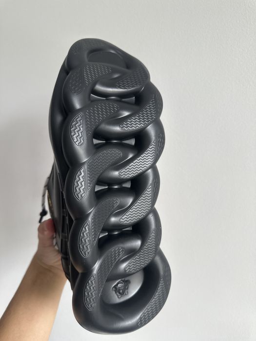 Adidasi versace chain