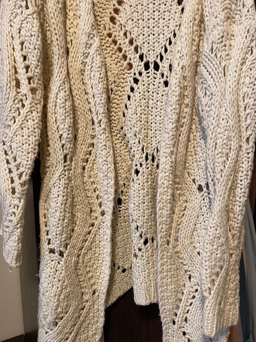 Pulover/ cardigan croșetat pe bej/ crem Madelia