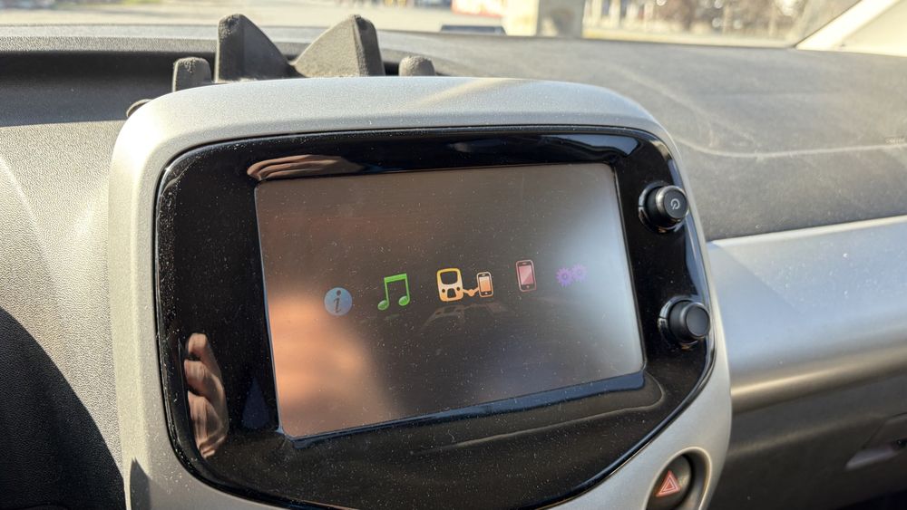 Toyota Aygo sau Peugeot 108 benzina 2900€ si  400€ separat gpl