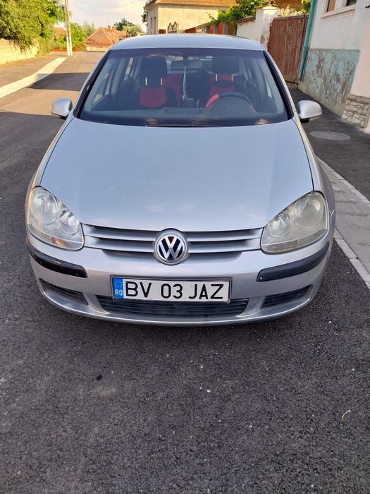 VOLKSWAGEN Golf 2005