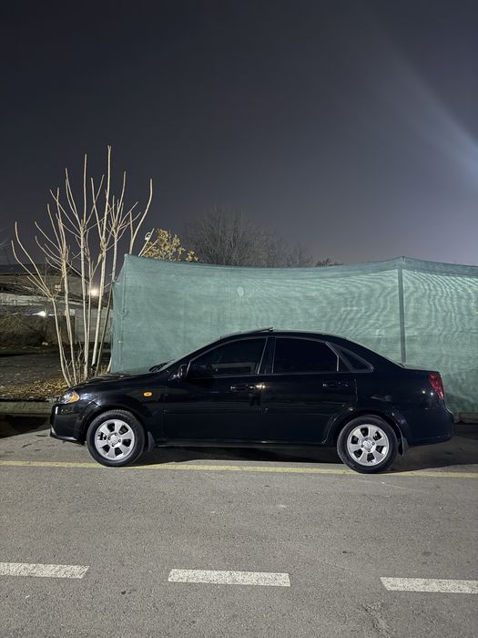 Jentra Avtomat 2021 qora Gbo