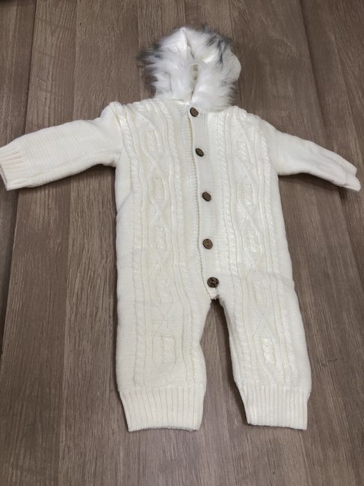 Продам детский теплый комбинезон