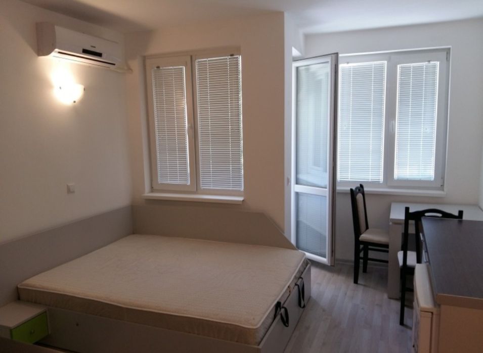 Студентски град едностаен 450